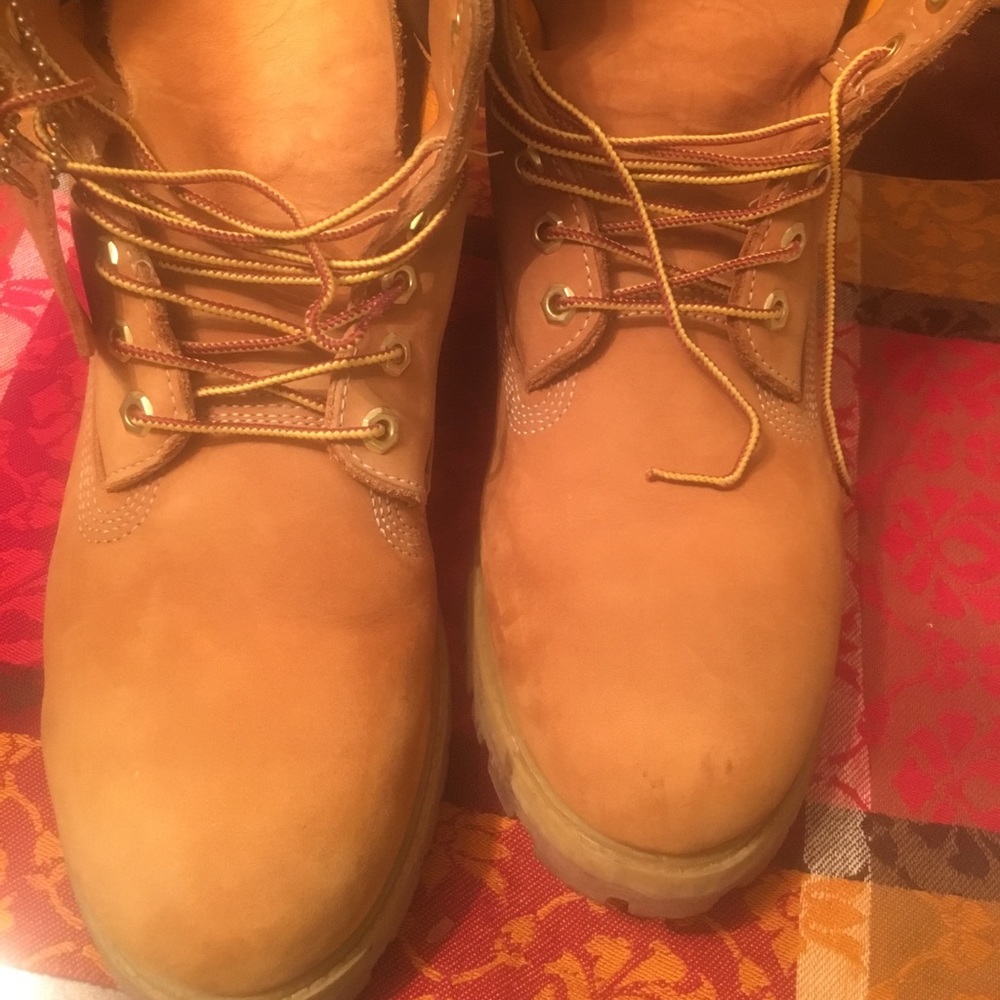 Men’s gently used size 10 timberland boots